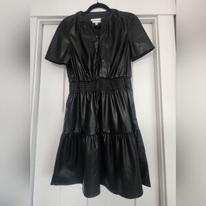 Vigoss Black Faux Leather Short Sleeve V Neck Dress Size M, Stretch Material